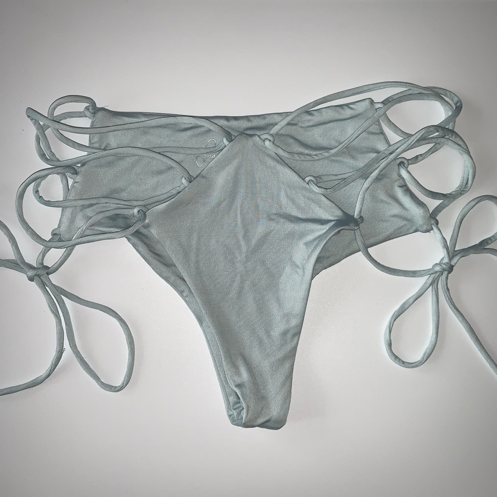 Frankies Bikini Bottom - Small